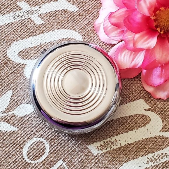 Inspirational Travel Metal Divided Heart Pill Box - Picture 4 of 10